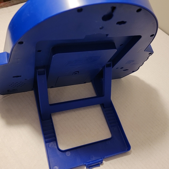 NERF Dual-Strike ELITE Gun + Target - Picture 7 of 7